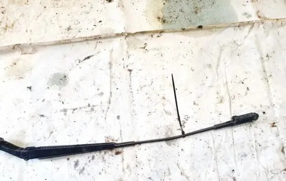 Opel Zafira B Front wiper blade arm