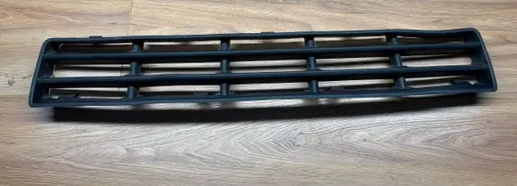 Volkswagen Golf IV Front bumper lower grill 1J0853677D