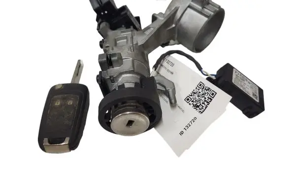 Opel Insignia A Ignition lock 13504286 03570111867 3136169