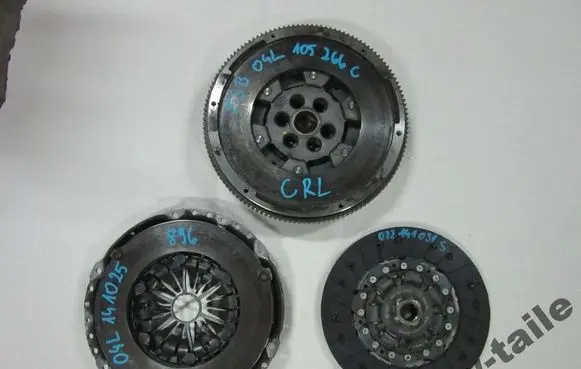 Volkswagen PASSAT CC Clutch set kit 03L105266C