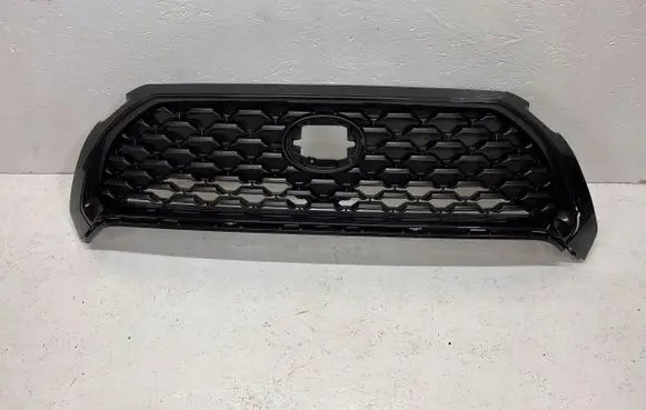Toyota Corolla Cross Front bumper upper radiator grill 5311416060