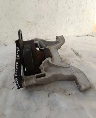 Mazda CX-30 Engine mount bracket Bdgfj11