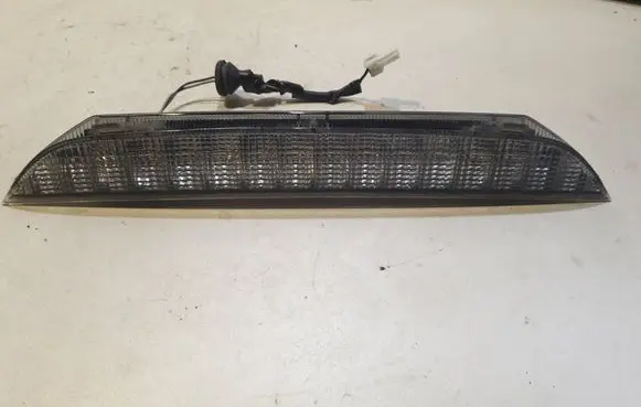 Mitsubishi Outlander Third/center stoplight P5631