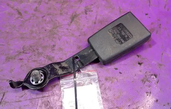 Fiat Fiorino Front seatbelt buckle 