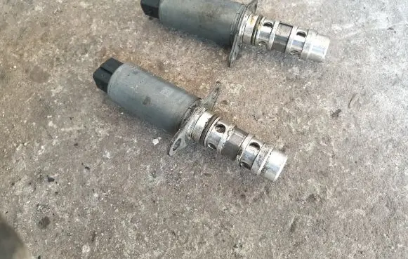 BMW M3 Camshaft vanos timing valve 7841699