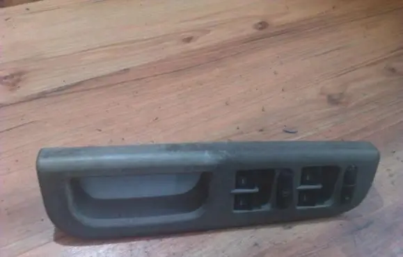 Volkswagen PASSAT B5 Electric window control switch 1J4959857
