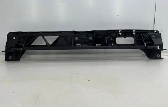 Top upper radiator support slam panel