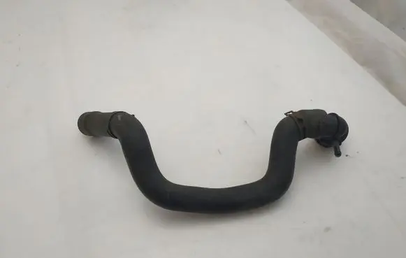 Volkswagen Golf V Engine coolant pipe/hose 6Q0122291E