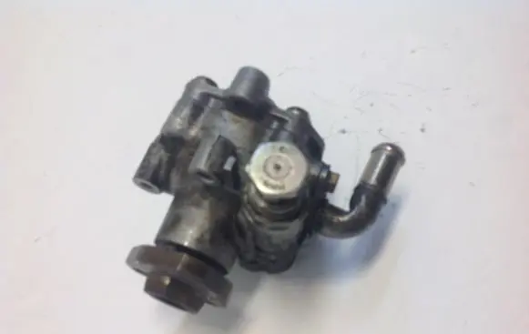 Volkswagen Golf IV Power steering pump