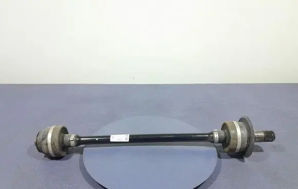 BMW X3 E83 Rear driveshaft 8689557