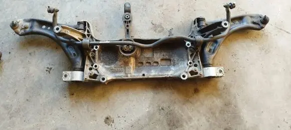 Volkswagen PASSAT B7 Front subframe 7n0199369a