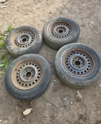 BMW 5 E34 R15 steel rim
