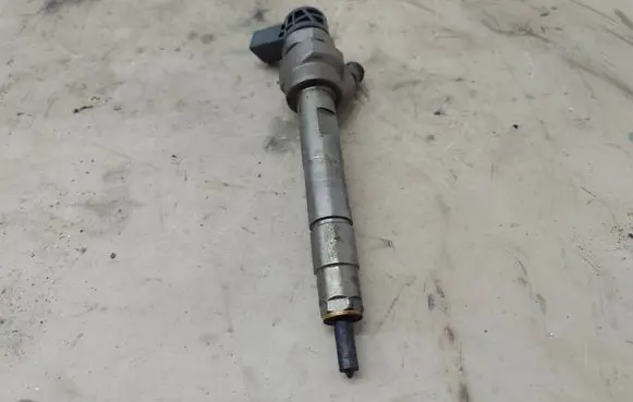 BMW 3 F30 F35 F31 Fuel injector 7810702 781070202 0445110478