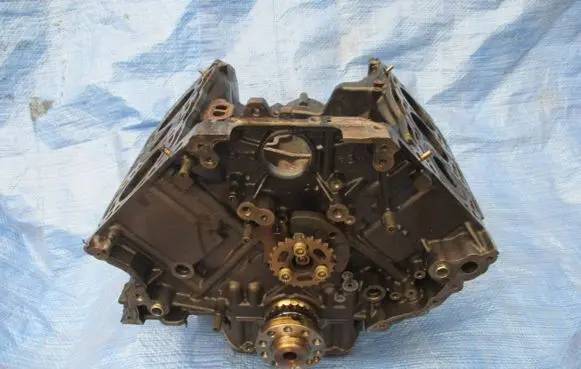 Audi Q7 4L Engine block CRC