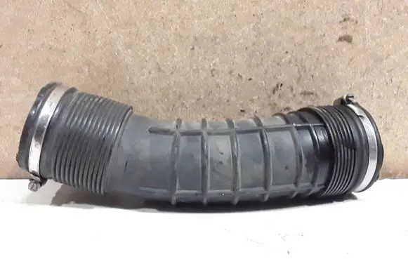 Volvo V70 Air intake duct part 6898050