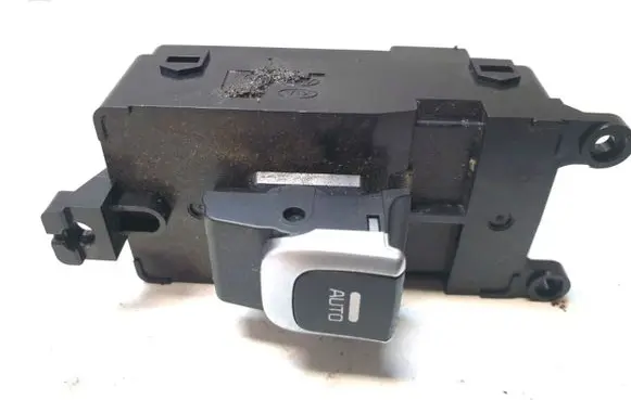 KIA Sorento Electric window control switch 93575C5020WK