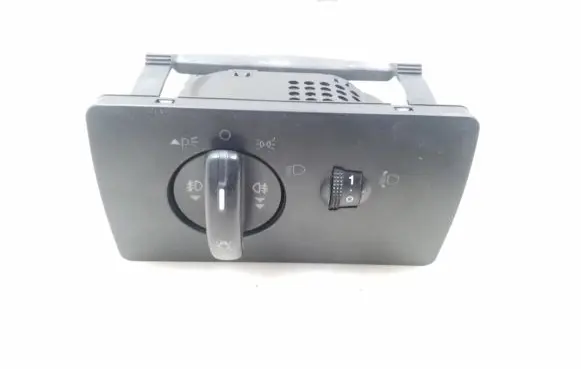 Ford Mondeo Mk III Light switch 1S7T13A024BB