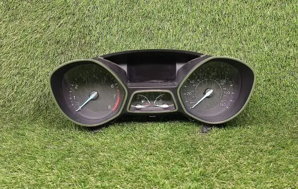 Ford Focus Speedometer (instrument cluster) F1ET10849CTH F1ET14F094BB