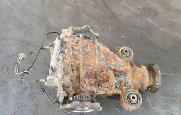 Nissan Pathfinder R51 Rear differential 38311-EB300