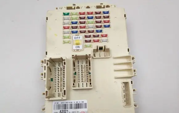 KIA Ceed Fuse module 91950A2021