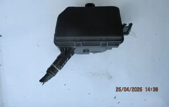 Toyota Yaris Relay mounting block 826620D322