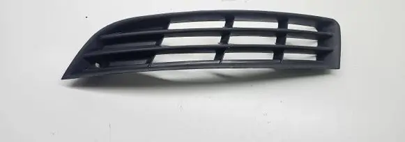 Volkswagen PASSAT B6 Front grill CHVW11039G2 3C0853665