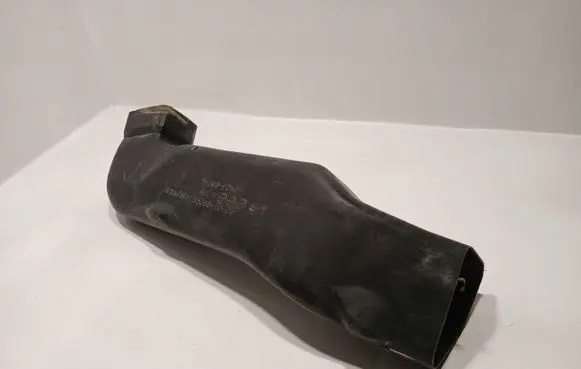 Toyota Land Cruiser (BJ70) Cabin air duct channel