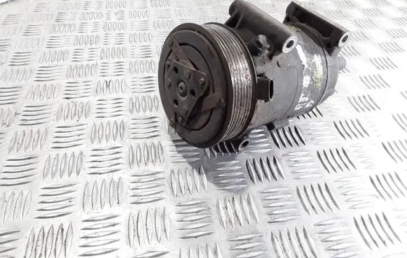 Renault Scenic II - Grand scenic II Air conditioning (A/C) compressor (pump) 8200309193