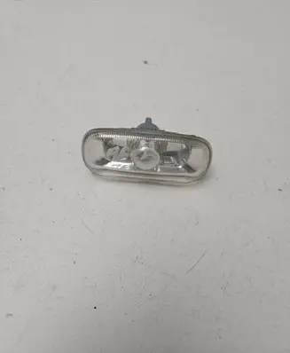 Audi A6 S6 C6 4F Front bumper turn signal 