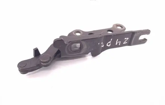 Engine bonnet/hood hinges