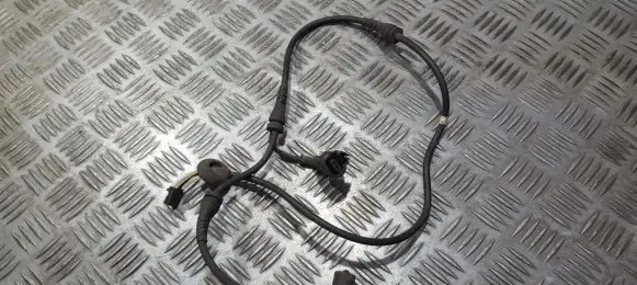 Audi A4 S4 B5 8D ABS brake wheel speed sensor 0265006682