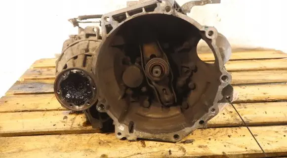 Manual 5 speed gearbox