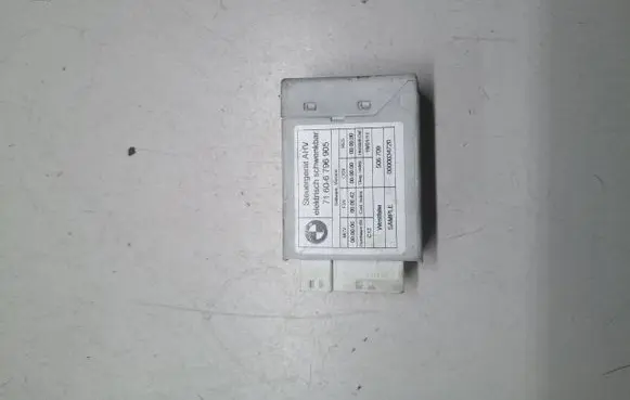BMW 5 F10 F11 Tow bar trailer control unit/module 71606796905 6796905 0000034720