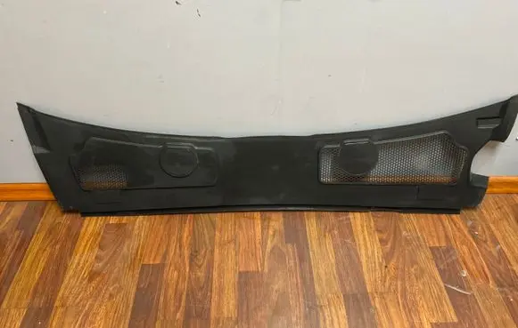Audi A6 S6 C6 4F Wiper trim SEBS