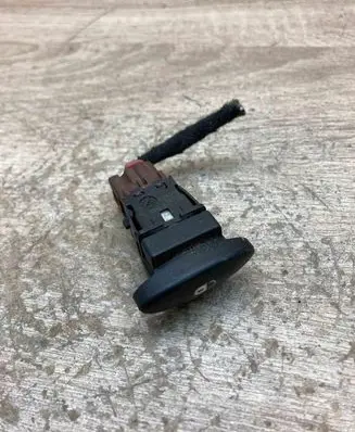 Citroen C4 II Picasso Central locking switch button 96226949ZL WithPlug