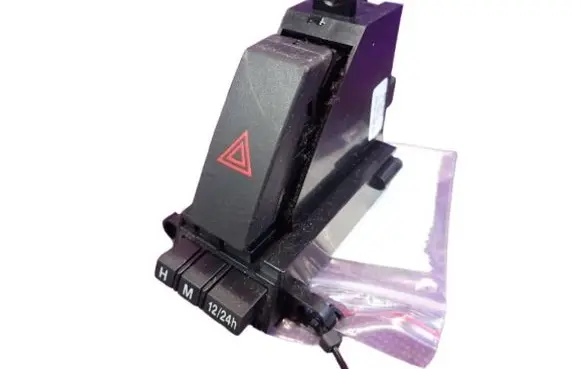 Mazda 3 II Hazard light switch 