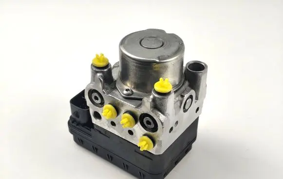Suzuki Jimny ABS Pump 5610076J0 1338000250