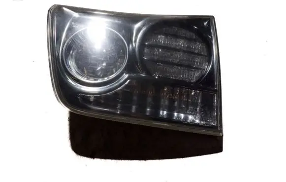 Lexus RX 330 - 350 - 400H Tailgate rear/tail lights A048960