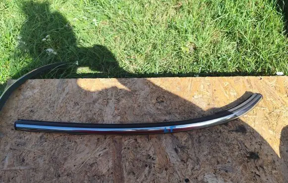 Mini Cooper Countryman R60 Rear side glass trim 9803780