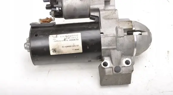 BMW 7 G11 G12 Starter motor 8589891