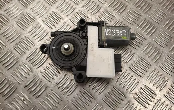 Skoda Kamiq Front door window regulator motor 2Q2959406G