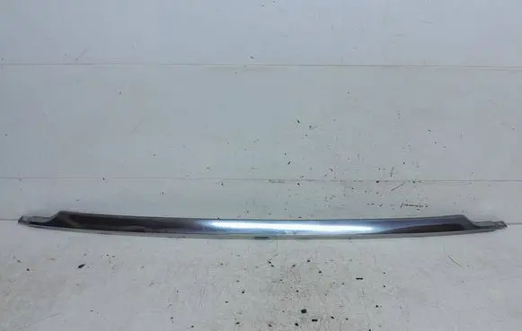 Volvo XC90 Rear bumper trim bar molding 31663566