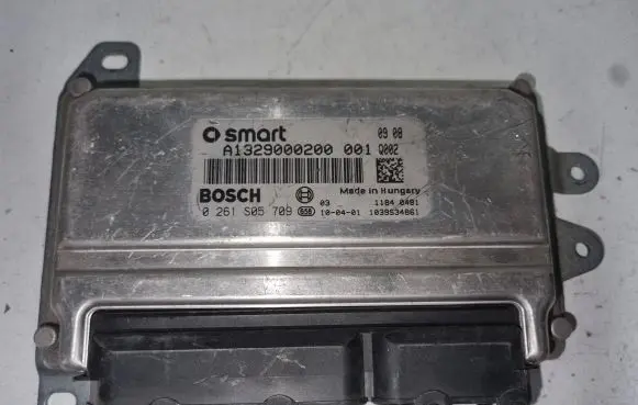 Smart ForTwo II Engine control unit/module 0261S05709 A1329000200 1039S34861