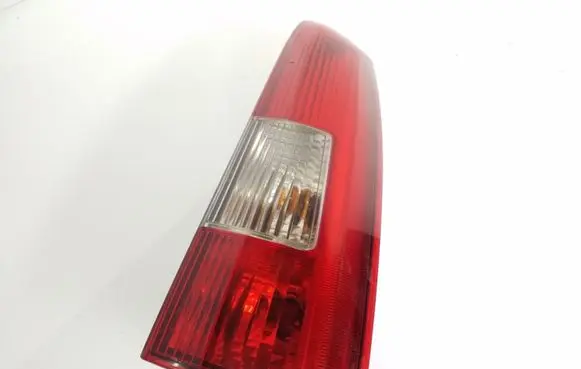 Volvo V70 Rear/tail lights 9154494