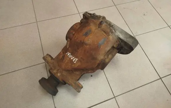 BMW 5 E60 E61 Rear differential 7542515