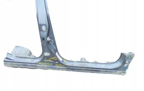 Subaru Outback Pillar (middle) 