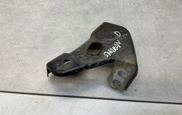 Volkswagen Sharan Fender mounting bracket 7N0821136A