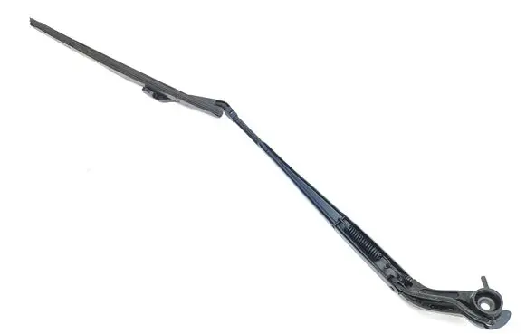 Nissan Qashqai J12 Front wiper blade arm