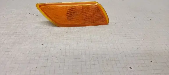Ford Focus Front indicator light 4115A456A