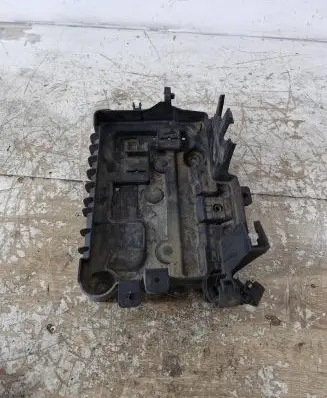 Battery tray